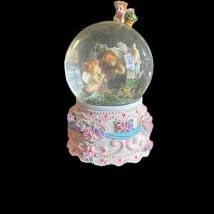 Angel Snow Globe with Floral Base